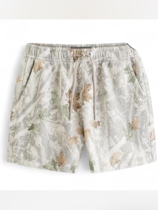 Abercrombie & Fitch Other - Abercrombie & Fitch Men's Camo Drawstring Shorts